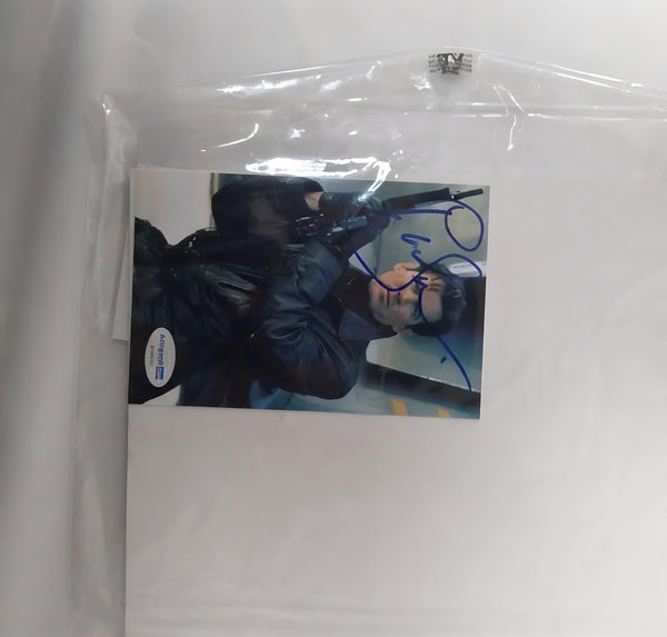 James Bond Pierce Brosnan Signed 8x10 Photo ACOA 007 Collectors Item