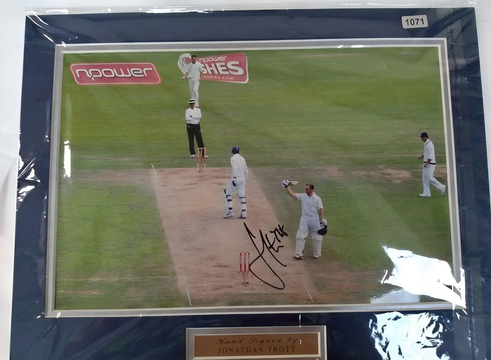 Jonathan Trott England Test Cricketer Memorabilia Photo 12x8 Unframed Print