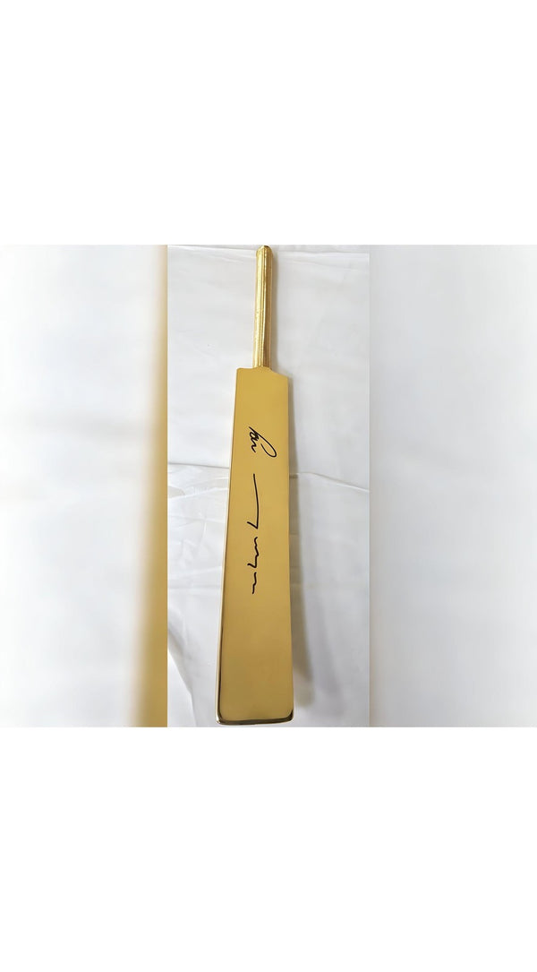 Eoin Morgan Signed Gold Metal Cricket Bat from World Cup Winning Captain